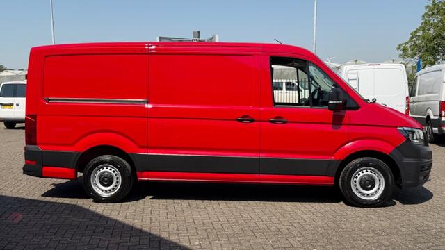Volkswagen CRAFTER 2.0 TDI 130KW 177PK L3H2 EURO 6 3000KG TREKGEWICHT/ AIRCO/ CRUISE CONTROL/ TREKHAAK/ 100% DEALERONDERHOUDEN