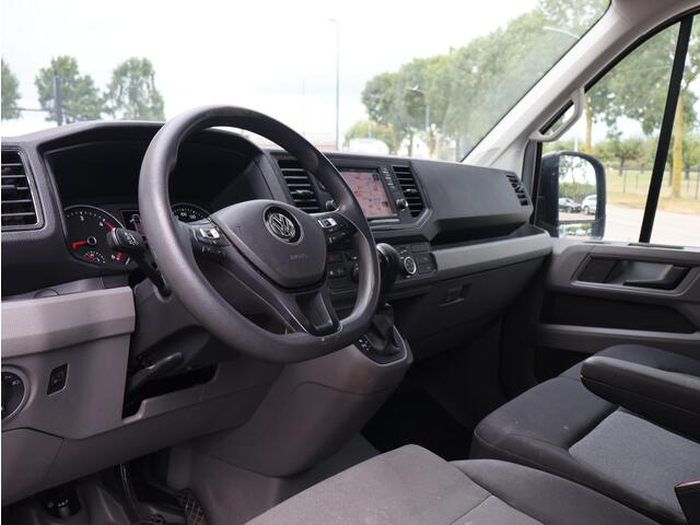 Volkswagen CRAFTER 35 2.0 TDI 140 PK DSG L4H3 + 3000 KG TREKHAAK | CAMERA | CARPLAY | NAVIGATIE