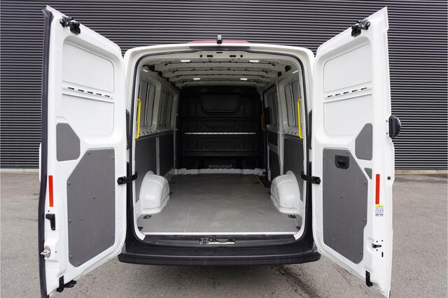 Volkswagen CRAFTER 35 140pk Automaat L3H2/L2H1 Apple carplay Camera Navigatie ergoComfort geveerde bestuurdersstoel