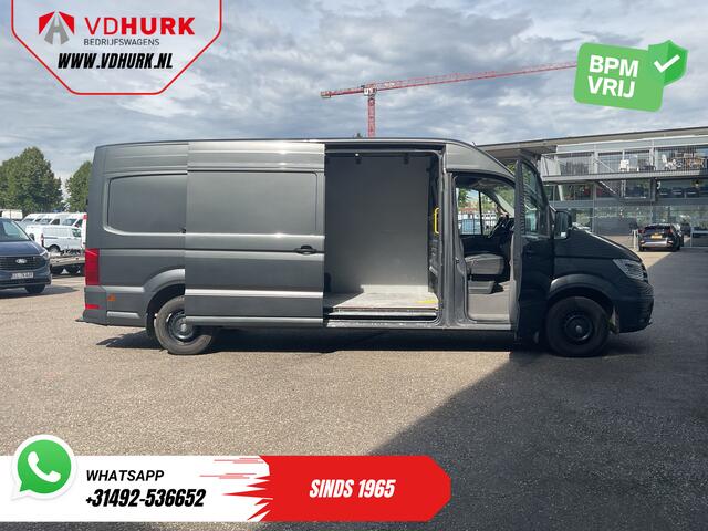 Volkswagen CRAFTER 35 2.0 TDI 180 pk DSG Aut. L4H3 LED/ Adapt.cruise/ Gev.stoel/ Stoelverw./ Massage/ Carplay/ Navi/ Climate/ Camera/ PDC/ Trekhaak