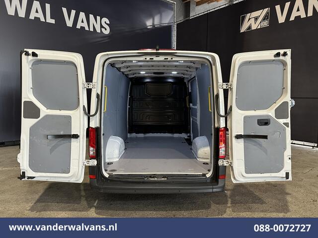 Volkswagen CRAFTER 2.0 TDI 141pk L3H2 L2H1 Euro6 Airco | Camera | Apple Carplay | Android Auto Parkeersensoren, Bijrijdersbank