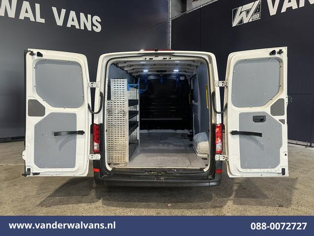 Volkswagen CRAFTER 2.0 TDI 141pk L3H2 L2H1 Euro6 Airco | Camera | Apple Carplay | Android Auto Parkeersensoren, Bijrijdersbank, 3000kg trekvermogen