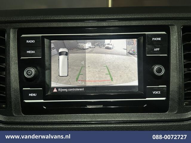 Volkswagen CRAFTER 2.0 TDI 141pk L3H2 L2H1 Euro6 Airco | Camera | Apple Carplay | Android Auto Parkeersensoren, Bijrijdersbank, 3000kg trekvermogen