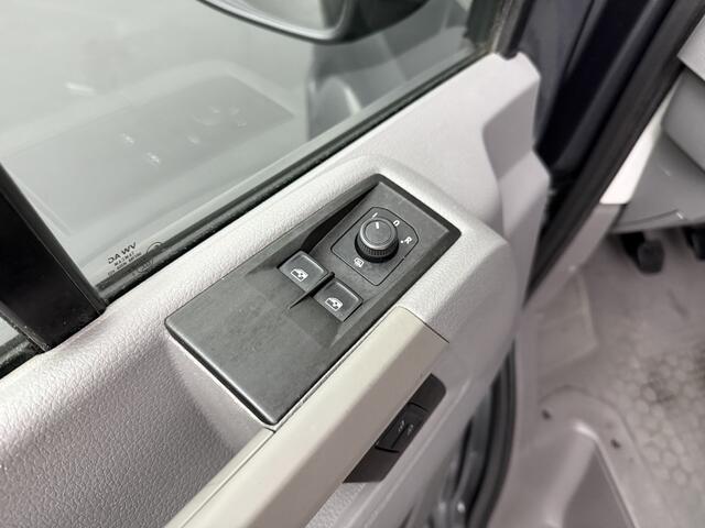 Volkswagen CRAFTER 2.0TDI 140PK L3H2 Exclusive Edition Imperiaal | Trekhaak | Led | Navigatie | Camera | 3-Zits | Airco | Cruise
