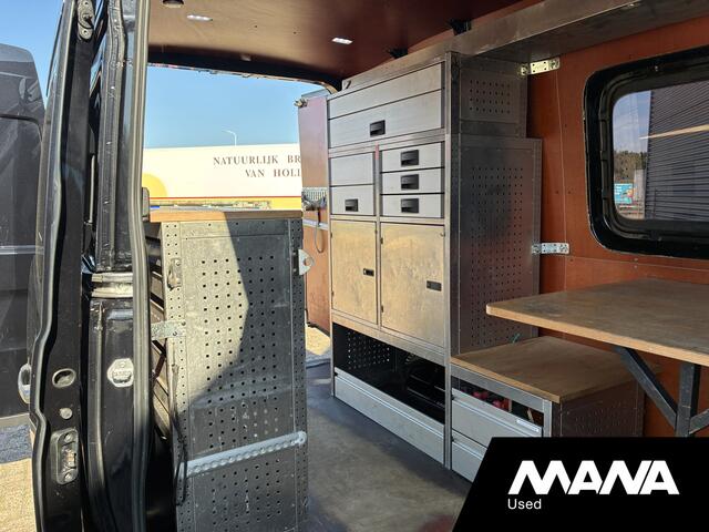 Volkswagen CRAFTER 35 2.0 TDI L3H3 Automaat Standkachel Cruise Carplay Navi Airco