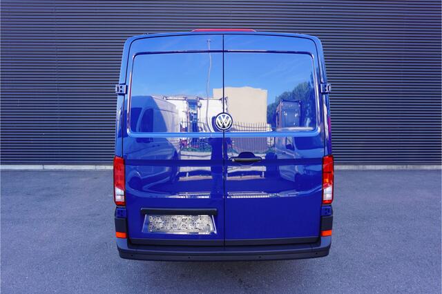 Volkswagen CRAFTER 35 140pk L3H2/L2H1 Airco Kunstleder Parkeersensoren Standkachel Bluetooth