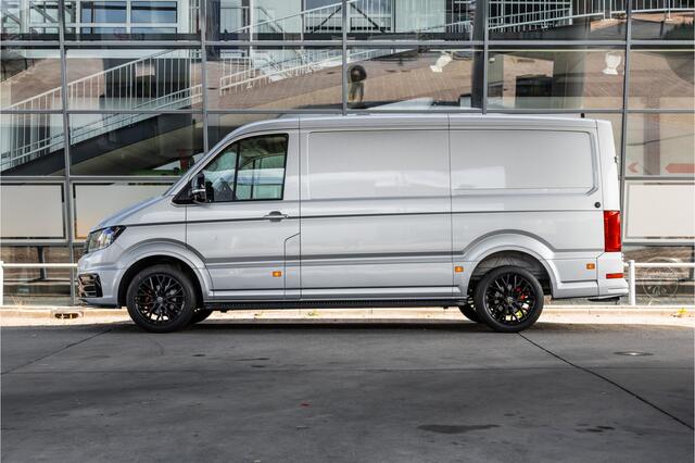 Volkswagen CRAFTER 35 2.0 TDI DSG L3H2 | Navigatie | Camera | CarPlay | Trekhaak | 3-Zitter | DAB | Nieuwe APK