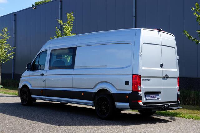Volkswagen CRAFTER 35 2.0 TDI L4H3 Highline in Nieuwstaat met BPM voordeel |Mooie Camperbasis |180 PK Automaat |2 stoelen |Adaptive Cruise |Standkachel |Trekhaak |Camera |Metallic |Stoelverwarming