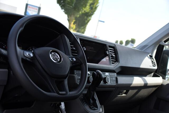 Volkswagen CRAFTER 35 2.0 TDI L3H3 PB Edition Camera, Cruise, Carplay, LED, Automaat, Sensoren, 140pk, Trekhaak, Multimedia, Uniek!
