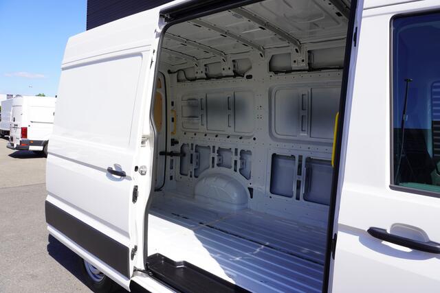 Volkswagen CRAFTER 140pk Automaat L3H3/L2H2 Apple Carplay Camera Parkeersensoren Standkachel 3-zits