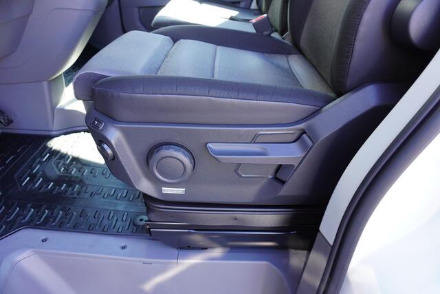 Volkswagen CRAFTER 140pk Automaat L3H3/L2H2 Apple Carplay Camera Parkeersensoren Standkachel 3-zits