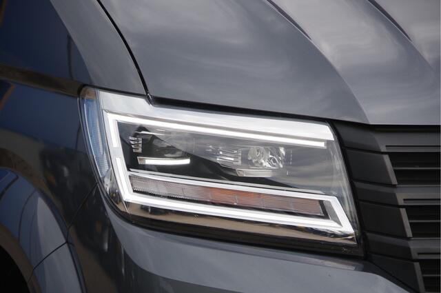 Volkswagen CRAFTER 35 2.0 TDI L3H2(L2H1) 3-ZITS, 165PK AUT. LED, 3.5T TREKHAAK, ADAPT. CRUISE, CAMERA, NAVI, AIRCO, VOORRUIT VERWARMING, NL AUTO, NAP