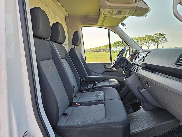 Volkswagen CRAFTER 35 2.0 TDI L4 Trendline Cruise control, Airco, Gesloten laadbak, Dhollandia laadklep, Zijdeur, Spoiler
