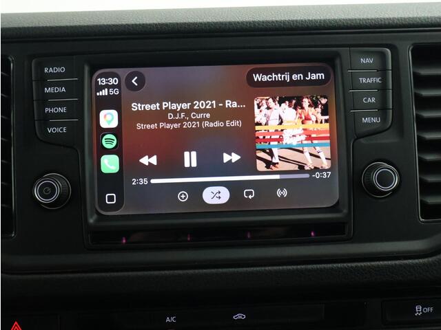 Volkswagen CRAFTER 35 2.0TDI L3H2 177 PK AUT. + CAMERA | LED | TREKHAAK 3000 KG | IMPERIAAL | CARPLAY