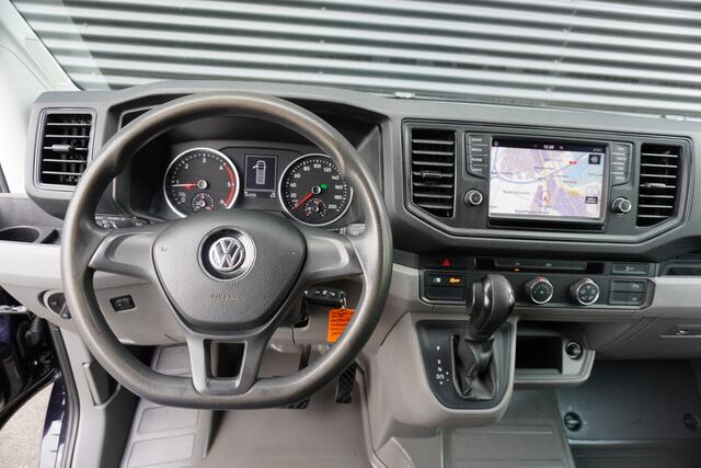Volkswagen CRAFTER 180pk Automaat L3H3/L2H2 Navigatie Camera Parkeersensoren Trekhaak Cruise control Imperiaal