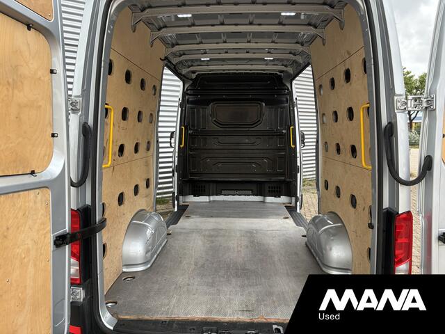 Volkswagen CRAFTER 35 2.0 TDI L3H3 177pk Automaat Camera Airco Cruise Dubbele schuifdeur