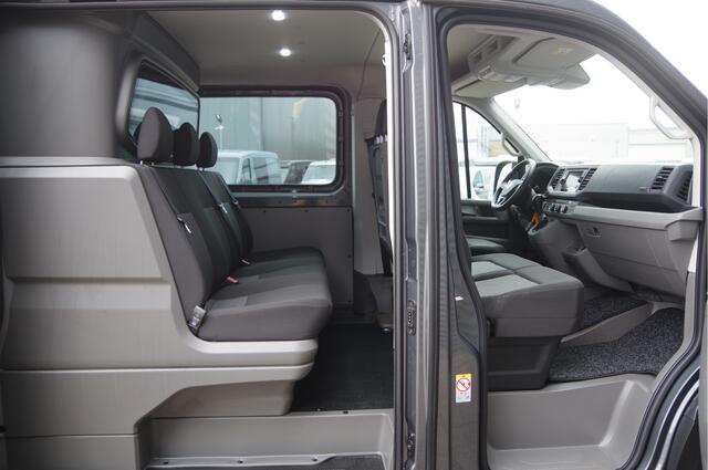 Volkswagen CRAFTER 2.0 TDI L3H2(L2H1) 177PK AUT. DC-6P, CAMERA, TREKHAAK, CRUISE, CARPLAY, AIRCO, PARKEERSENSOREN, DUBBELE CABINE, DUBBEL CABINE, NL AUTO, NAP