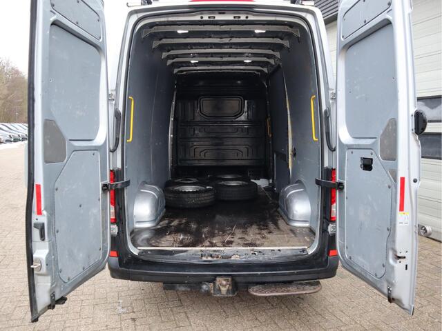 Volkswagen CRAFTER 35 2.0 TDI 140pk Euro 6 - L3H3 - Cruise - Trekhaak