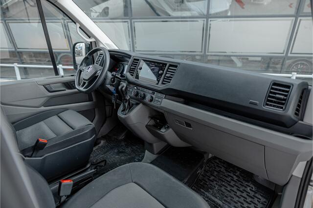 Volkswagen CRAFTER 2.0 TDI 177 PK L3H3 DSG | CarPlay | Camera | Standkachel | MF Stuur | Dealer onderhouden | Cruise control | DAB