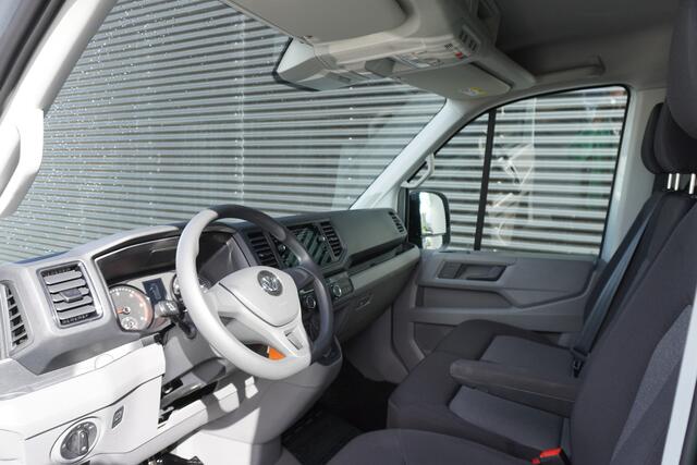 Volkswagen CRAFTER 140pk Automaat L3H2/L2H1 Apple carplay Trekhaak Navigatie Camera Airco