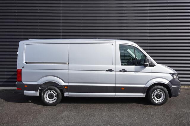 Volkswagen CRAFTER 140pk Automaat L3H2/L2H1 Apple carplay Trekhaak Navigatie Camera Airco