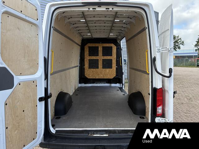 Volkswagen CRAFTER 35 2.0 TDI L4H3 Airco Camera Sensoren