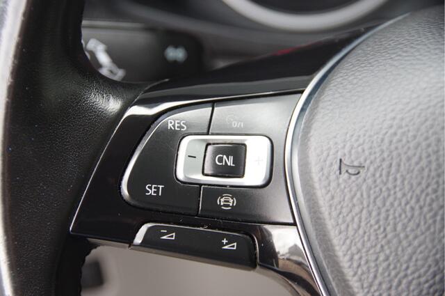 Volkswagen CRAFTER 35 2.0 TDI L3H3(L2H2) 177PK AUT. 2X SCHUIFDEUR, STOELVERWARMING, CAMERA, NAVI, CRUISE, LEDER STUUR, VOORRUIT VERWARMING, STUURVERWARMING, NL AUTO, NAP, DUBBELE SCHUIFDEUR, 2 SCHUIFDEUREN