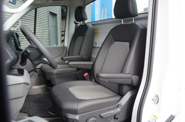 Volkswagen CRAFTER 50 2.0 TDI L4, N1! DUBBELLUCHT OPEN LAADBAK, 3.5T TREKHAAK, FACELIFT, CAMERA, PARKEERSENSOREN, CARPLAY, CLIMA, NL AUTO, NAP, PICK-UP, OPENLAADBAK, PICK UP