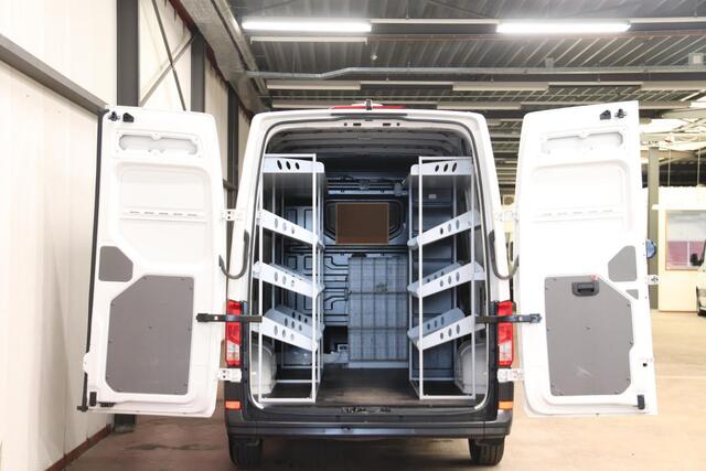 Volkswagen CRAFTER 2.0 TDI 140PK L3H3 EURO 6 3000KG trekvermogen Volkswagen Crafter 35 2.0 TDI 140PK L3H3 (oude L2H2) EURO 6
