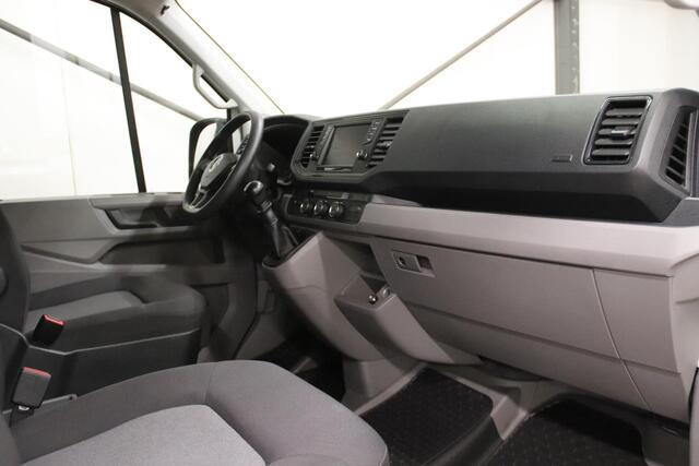 Volkswagen CRAFTER 2.0 TDI 140PK L3H3 EURO 6 3000KG trekvermogen Volkswagen Crafter 35 2.0 TDI 140PK L3H3 (oude L2H2) EURO 6