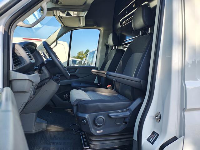 Volkswagen CRAFTER 35 2.0D L4H3 Extra Lang+Hoog Camera Comfort Stoel Airco Apple Carplay Android Auto Cruise Control Sidebars Navi* Pdc Betonplex Vloer Wandbetimmering Schuifdeur Origineel Nederlandse Auto