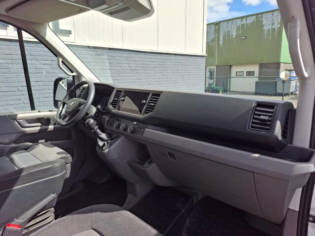 Volkswagen CRAFTER 35 2.0D L4H3 Extra Lang+Hoog Camera Comfort Stoel Airco Apple Carplay Android Auto Cruise Control Sidebars Navi* Pdc Betonplex Vloer Wandbetimmering Schuifdeur Origineel Nederlandse Auto