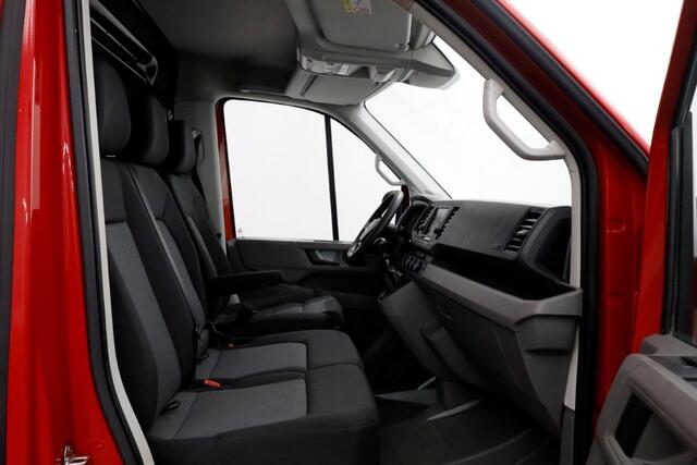 Volkswagen CRAFTER 35 2.0 TDI 177pk RWD L3H3 (L2H2) Airco/Navi/Trekhaak 3500kg 07-2020