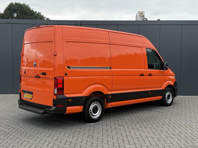 Volkswagen CRAFTER 35 2.0 TDI 177 PK / L3H3 / CAMERA / CRUISE / 3.5 TON TREKKEN / 3-ZITS / AIRCO / CARPLAY / GEVEERDE STOEL / 3500 KG AHG