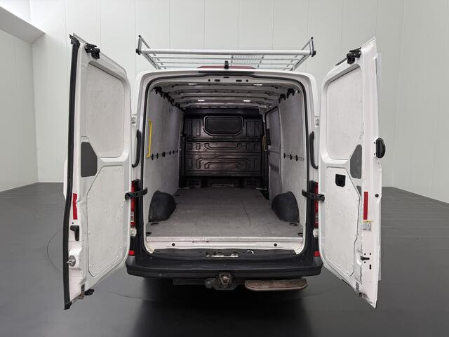 Volkswagen CRAFTER 2.0TDI 177PK Automaat L3H2 4x4 | 4-Motion | Imperiaal | Trekhaak | Navigatie | Camera | Airco | Cruise | 3-Zits