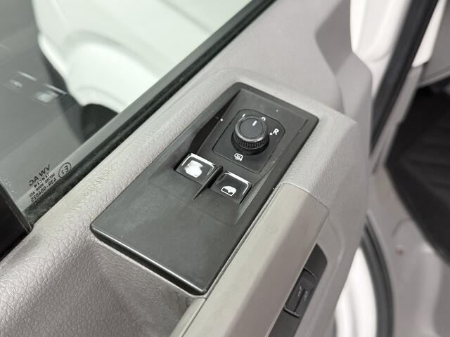 Volkswagen CRAFTER 2.0TDI 177PK Automaat L3H2 4x4 | 4-Motion | Imperiaal | Trekhaak | Navigatie | Camera | Airco | Cruise | 3-Zits