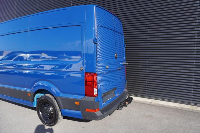 Volkswagen CRAFTER 140pk L3H3/L2H2 Apple Carplay Trekhaak Parkeersensoren Cruise control 3-Zits Stoelverwarming