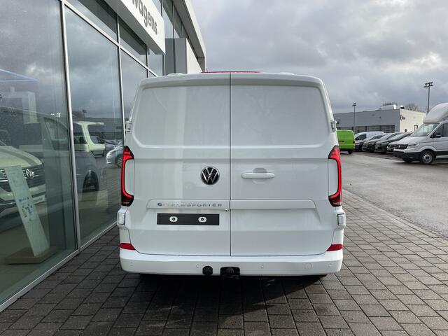 Volkswagen E-Transporter L2 Bulli 218PK | Trekhaak | App Connect | Assistentie Pakket Premium