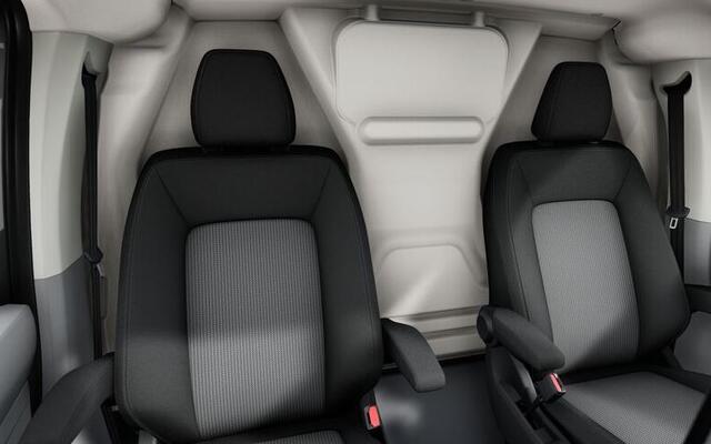 Volkswagen E-Transporter 34 L2H1 Bulli 218 pk AUT., Climatronic, Alarm, 17" Lichtmetalen velgen, Achterdeuren zonder ruit