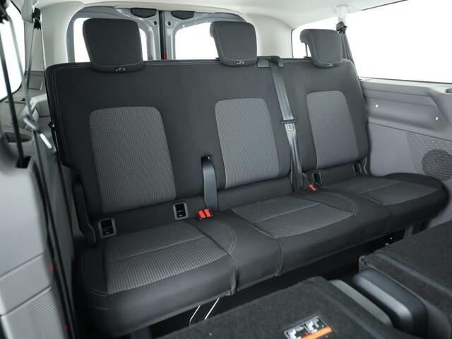 Volkswagen E-Transporter Caravelle 34 L2H1 64 kWh 218PK | 9 PERSOONS | Navigatie | 2 schuifdeuren | Wordt verwacht
