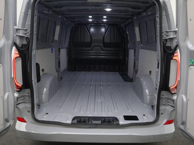 Volkswagen E-Transporter Bedrijfswagens Bestelwagen Bulli 64kWh 286pk L2 700168