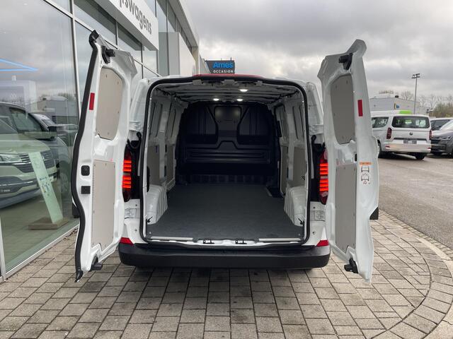 Volkswagen E-Transporter 34 L2H1 Life 218PK