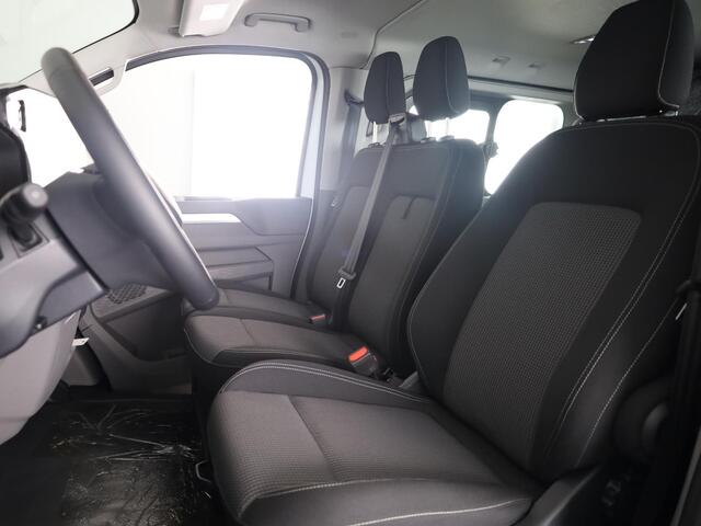 Volkswagen E-Transporter Dubbele cabine 34 L2H1 Style 64 kWh DC 218 pk | Navigatie | Warmtepomp | Parkeersensoren | Achteruitrijcamera | Adaptieve cruise control |