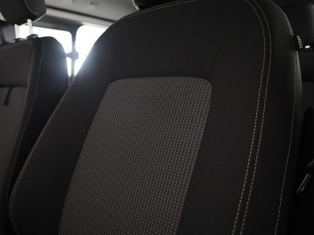 Volkswagen E-Transporter Dubbele cabine 34 L2H1 Style 64 kWh DC 218 pk | Navigatie | Warmtepomp | Parkeersensoren | Achteruitrijcamera | Adaptieve cruise control |