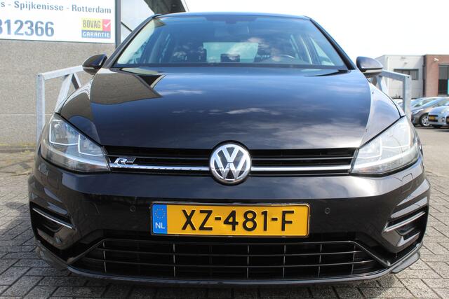 Volkswagen GOLF 1.4 TSI R-line Navigatie/Airco/Cruise control adaptief/Stoelverwarming/Led dagrijverlichting/Parkeersensoren rondom/Mistlampen voor adaptief/Regensensor/Start-stop systeem/Lichtmetalen velgen