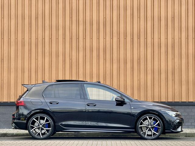 Volkswagen GOLF 2.0 TSI R 4Motion | R-Performance pakket | Panoramadak | Stoelventilatie/Stoelverwarming | Elektrische Stoelen + Memory | Keyless | Apple Carplay | Lane Assist | Navigatie | DAB | Stuurverwarming |