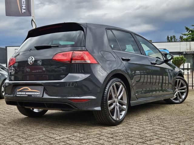Volkswagen GOLF 1.2 TSI R-Line Edition NAVIGATIE|BLUE TOOTH|CRUISE CONTROL|ECC/AIRCO|PDC VOOR&ACHTER|GETINT GLAS|DEALER ONDERHOUDEN|18 INCH Maandag tot Vrijdag geopend van 09.00 uur tot 20.00 uur en Zaterdag van 09.00 tot 18.00 uur