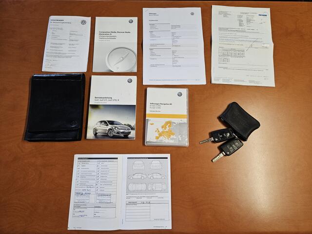 Volkswagen GOLF 1.2 TSI R-Line Edition NAVIGATIE|BLUE TOOTH|CRUISE CONTROL|ECC/AIRCO|PDC VOOR&ACHTER|GETINT GLAS|DEALER ONDERHOUDEN|18 INCH Maandag tot Vrijdag geopend van 09.00 uur tot 20.00 uur en Zaterdag van 09.00 tot 18.00 uur