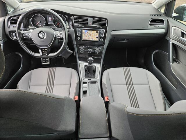 Volkswagen GOLF 1.2 TSI R-Line Edition NAVIGATIE|BLUE TOOTH|CRUISE CONTROL|ECC/AIRCO|PDC VOOR&ACHTER|GETINT GLAS|DEALER ONDERHOUDEN|18 INCH Maandag tot Vrijdag geopend van 09.00 uur tot 20.00 uur en Zaterdag van 09.00 tot 18.00 uur