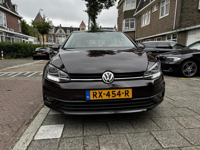 Volkswagen GOLF 1.0 TSI Trendline l Clima l Carplay l Parkeersensoren l Navi